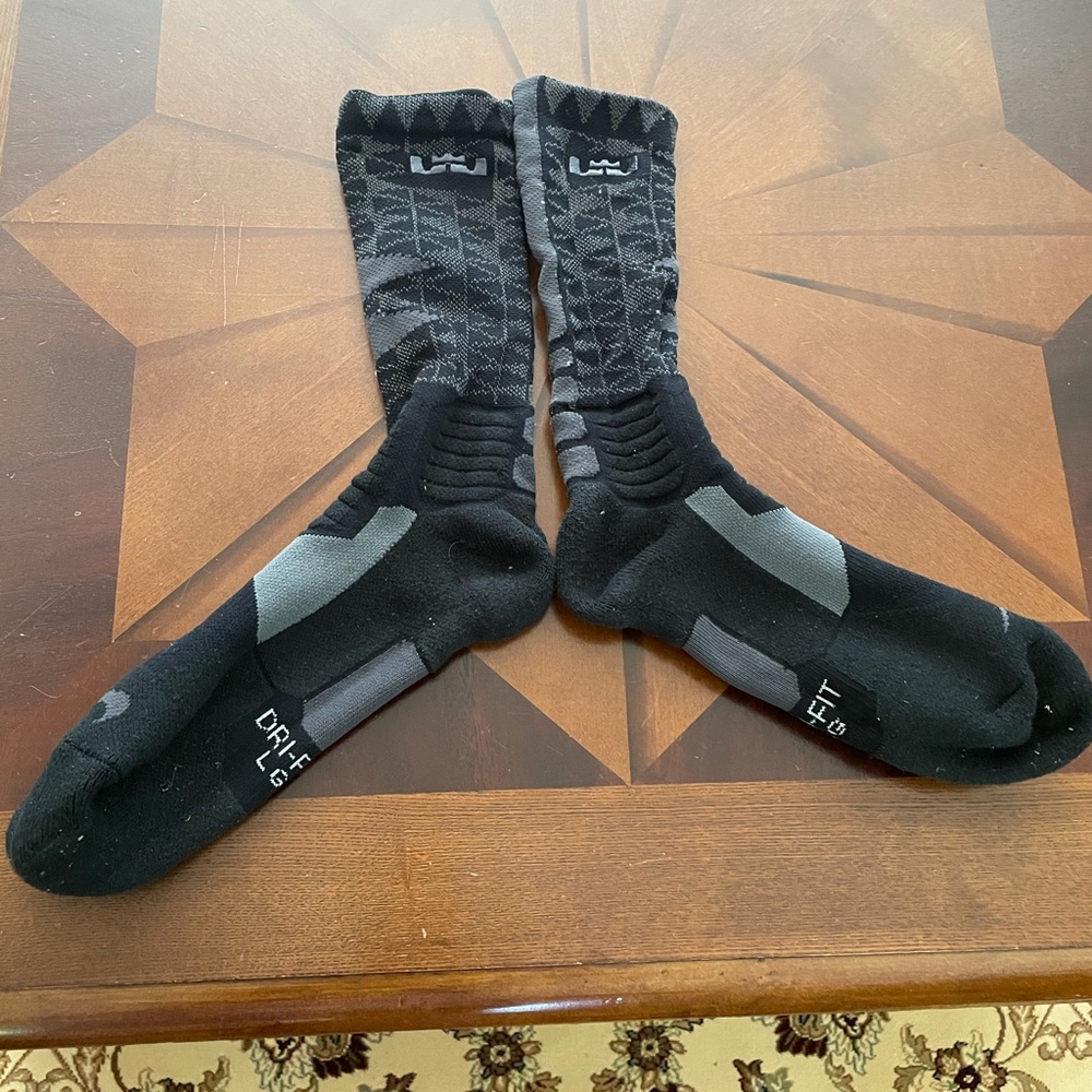 King James Nike Elite crew socks
